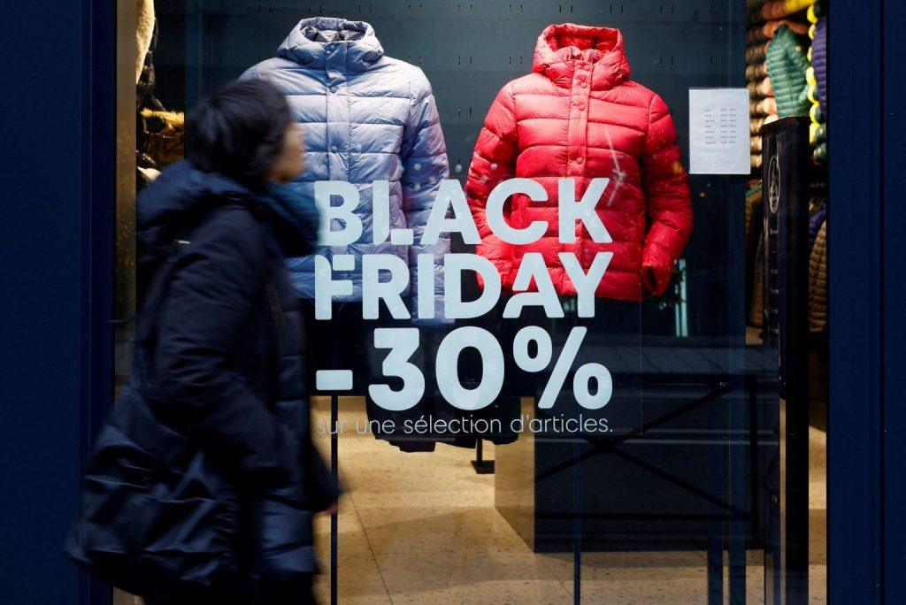 Black Friday: Τι πρέπει να γνωρίζετε για την «καυτή» εκπτωτική ημέρα
