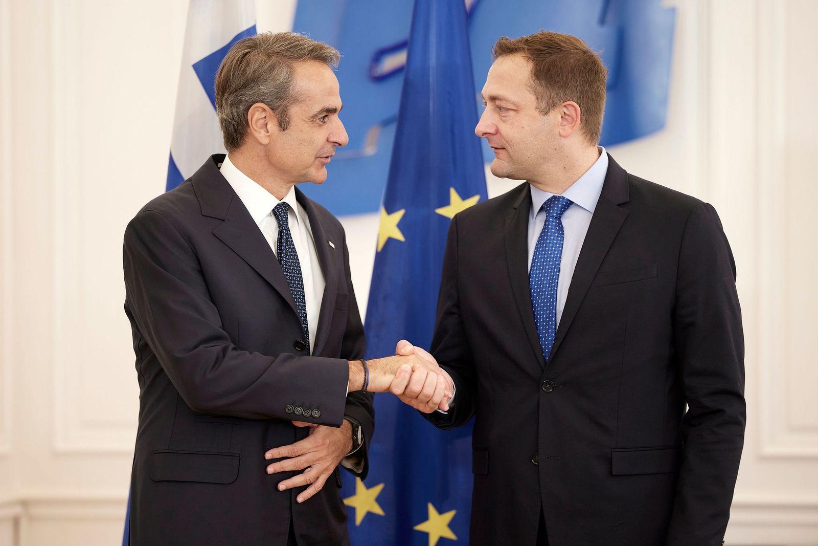 ΟΠΕΚΕΠΕ: Συνάντηση Μητσοτάκη – Χάνσεν στη σκιά του σκανδάλου