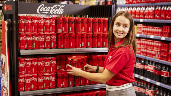 Coca-Cola Τρία Έψιλον: Βιώσιμη Ανάπτυξη με θετικό οικονομικό και κοινωνικό αποτύπωμα