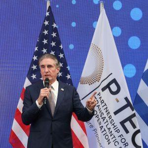 OT FORUM: Ο υπουργός Εσωτερικών των ΗΠΑ, Νταγκ Μπέργκαμ στο 6ο ΟΤ FORUM