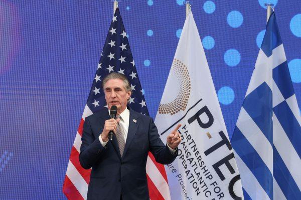 OT FORUM: Ο υπουργός Εσωτερικών των ΗΠΑ, Νταγκ Μπέργκαμ στο 6ο ΟΤ FORUM