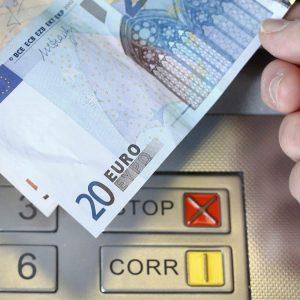 e-ΕΦΚΑ – ΔΥΠΑ: Πότε πληρώνονται συντάξεις κι επιδόματα