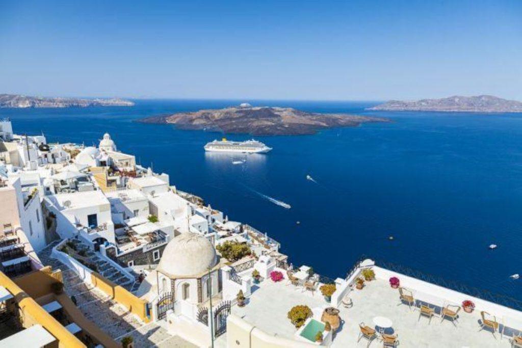 From Souvenirs to Supermarkets: Tourists Turn Shoppers in Greece