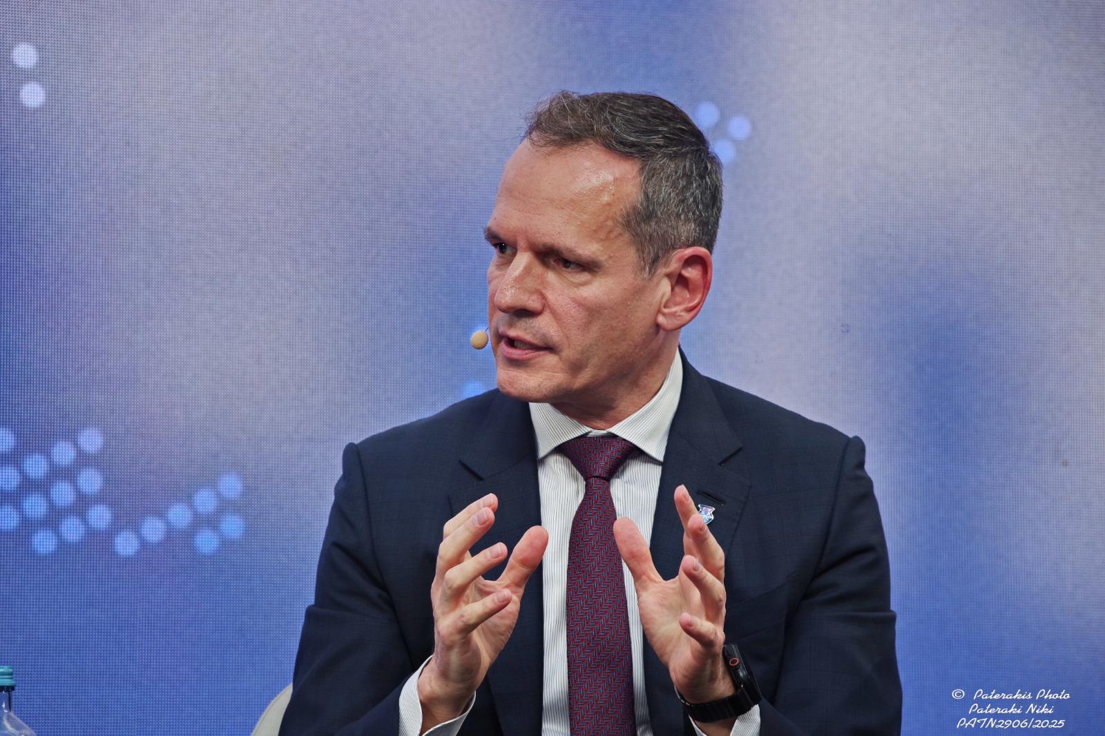 Μανουσάκης: Η ανάπτυξη των ηλεκτρικών δικτύων να συμβαδίσει με την επενδυτική έκρηξη της ΤΝ