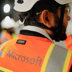 Microsoft: Επενδύσεις 8 δισ. δολάρια στα Αραβικά Εμιράτα έως το 2029 σε cloud και τσιπ