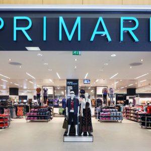 Primark: Μειώνει τις τιμές για να απαντήσει σε Shein και Temu
