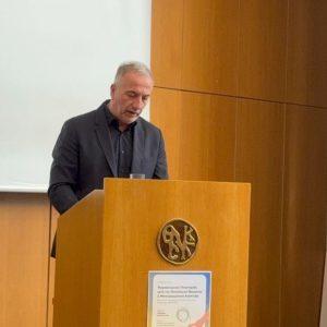 Καλαφάτης: «Επενδύουμε στην έρευνα που έχει στο επίκεντρο τον άνθρωπο»