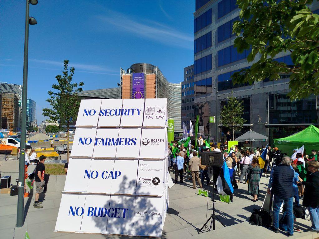 Αγρότες: Πανευρωπαϊκή διαμαρτυρία στις Βρυξέλλες – «Δεν αρκούμαστε πλέον σε δηλώσεις»