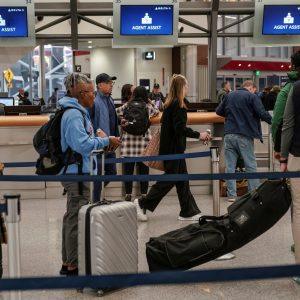 ΗΠΑ: Το shutdown προκαλεί αναταραχή στις αεροπορικές και χάος στα αεροδρόμια