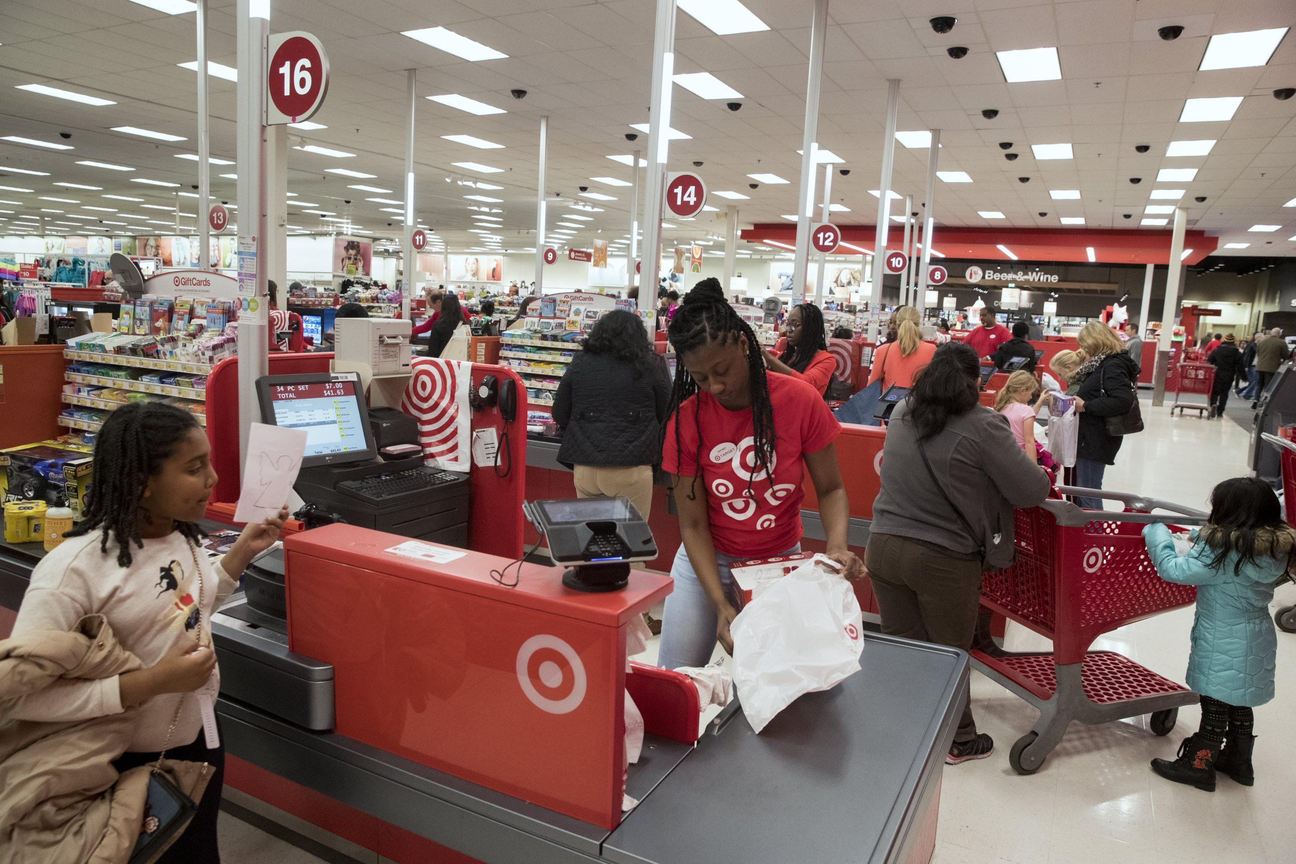 ΗΠΑ: Η καταναλωτική εμπιστοσύνη στα χαμηλότερα ιστορικά επίπεδα