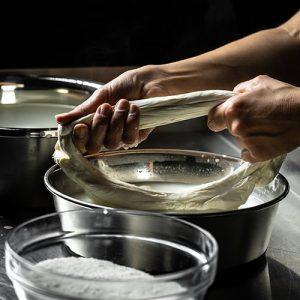 Ευβοϊκή Ζύμη: Ξεπέρασαν τα 14 εκατ. ευρώ οι πωλήσεις της – Πώς κινήθηκαν οι εξαγωγές