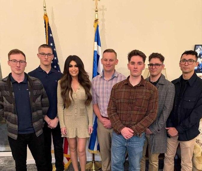 Γκίλφοϊλ: Δείπνο για τους αμερικανούς πεζοναύτες την Ημέρα των Ευχαριστιών