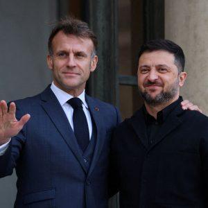 Μακρόν – Ζελένσκι: Συνάντηση τη Δευτέρα για το ειρηνευτικό σχέδιο των ΗΠΑ