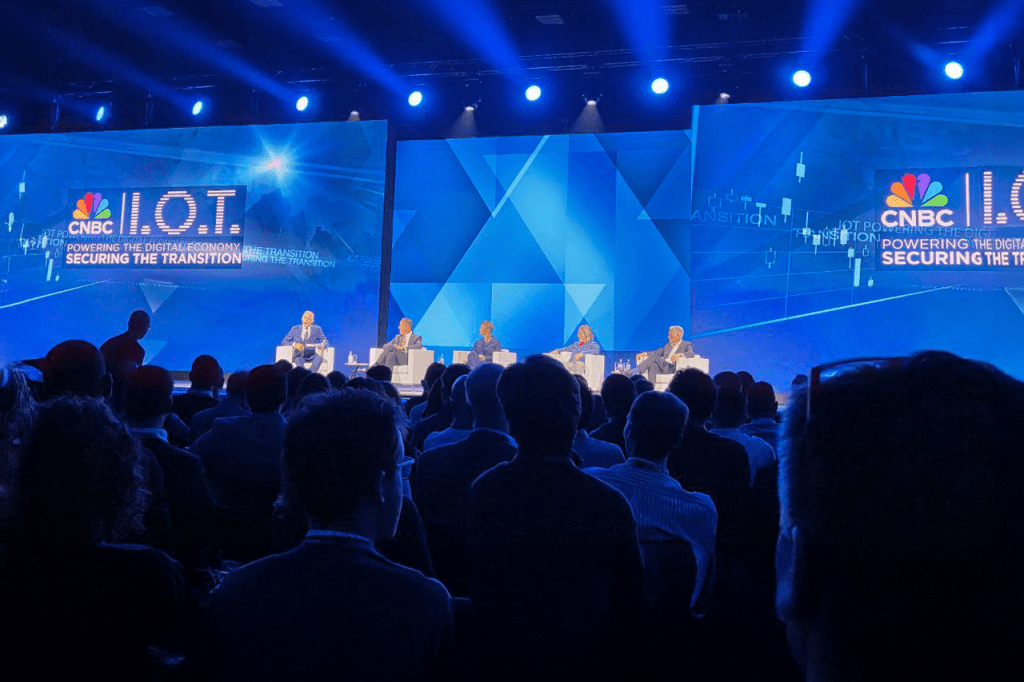 Schneider Electric: Ενεργειακή ασφάλεια και πράσινη μετάβαση