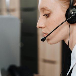 Τεχνητή νοημοσύνη: Έρχεται το τέλος των τηλεφωνικών κέντρων;