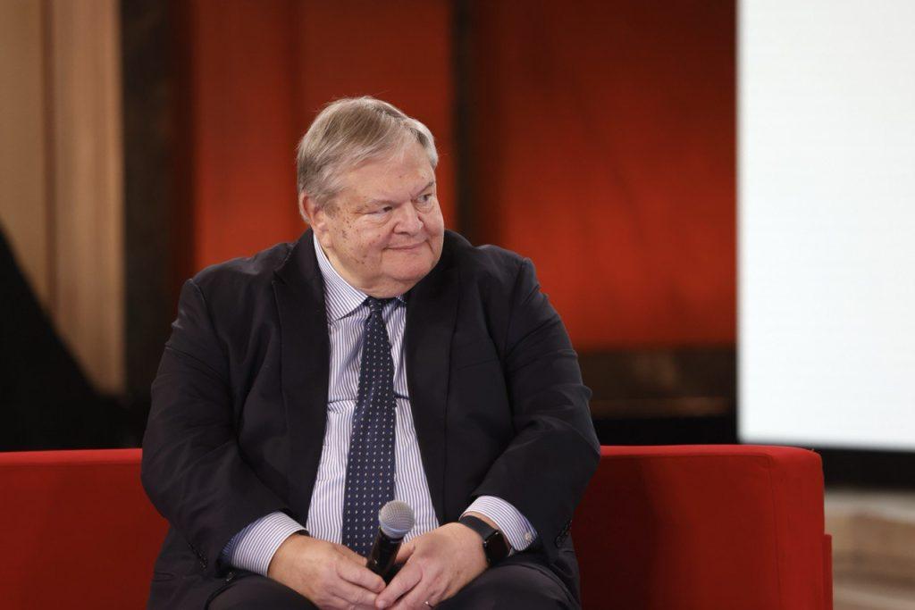 ΟΤ FORUM – Ευάγγελος Βενιζέλος: Ο Τραμπ έχει φέρει υπερπολιτικοποίηση της οικονομίας