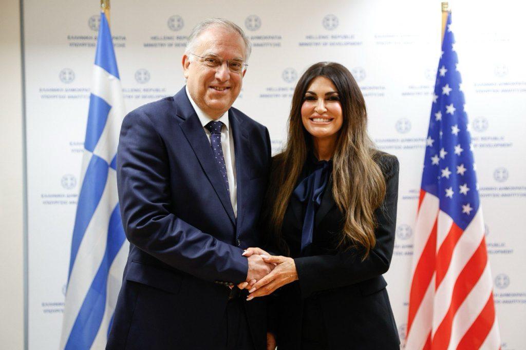 Θεοδωρικάκος – Γκιλφόιλ: Ενίσχυση της σχέσης Ελλάδας – ΗΠΑ σε επενδύσεις, ναυπηγική βιομηχανία, εμπόριο