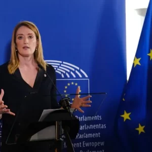 Μητσοτάκης: Θα συναντηθεί με την πρόεδρο του Ευρωπαϊκού Κοινοβουλίου, Ρομπέρτα Μέτσολα