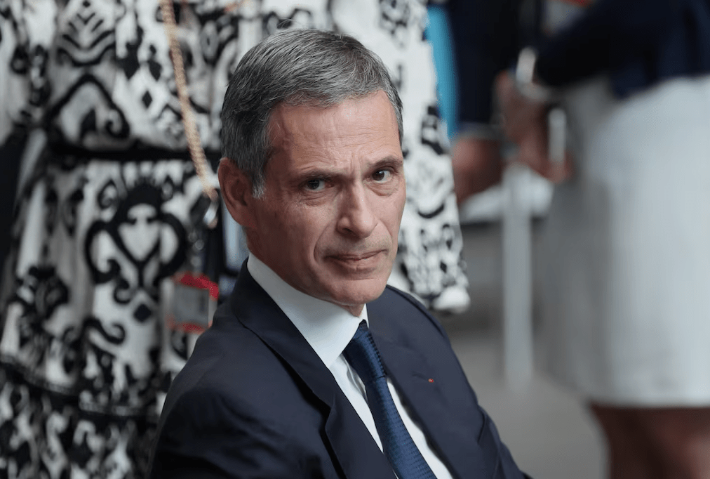 Carrefour: Ποσοστό 4% αποκτούν οι Γάλλοι δισεκατομμυριούχοι Saadé