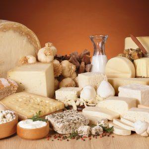 Απαγόρευση στα τυριά: Πώς το νέο εμπόδιο στις αποσκευές πυροδοτεί ένταση μεταξύ Βρετανίας και ΕΕ