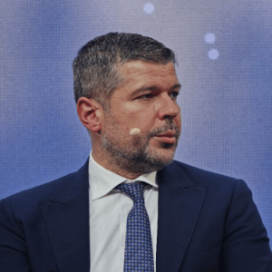 Στάσσης: Το σχέδιο της ΔΕΗ για data centers σε Ελλάδα, Ιταλία, Ρουμανία