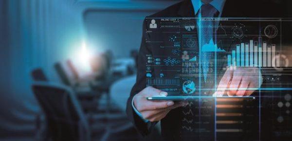 Πληροφορική: Το 2026 ξεκινά με ανασύνταξη δυνάμεων, παραδόσεις έργων και σχέδια