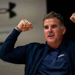 Under Armour: Χαμηλές πτήσεις για ένα σχέδιο που δεν… προχώρησε