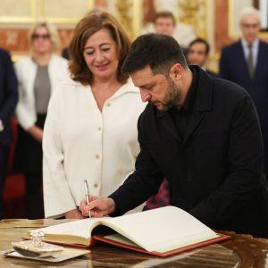 Ζελένσκι και ισπανικές εταιρείες άμυνας υπογράφουν συμφωνία συνεργασίας