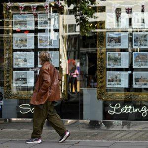 Αγγλία: Η στεγαστική κρίση που μετατρέπεται σε κοινωνική βόμβα