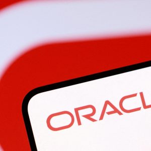 Oracle: Προς το χειρότερο τρίμηνο από το 2001 η μετοχή της