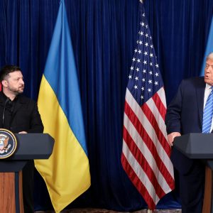 Τραμπ-Ζελένσκι: Ολοκληρώθηκε η συνάντηση στο Μαρ-α-Λάγκο