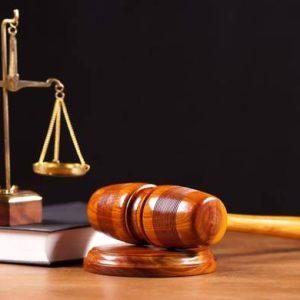 Γερμανία: Η παγίδα των δικηγόρων που εμποδίζει την αλλαγή