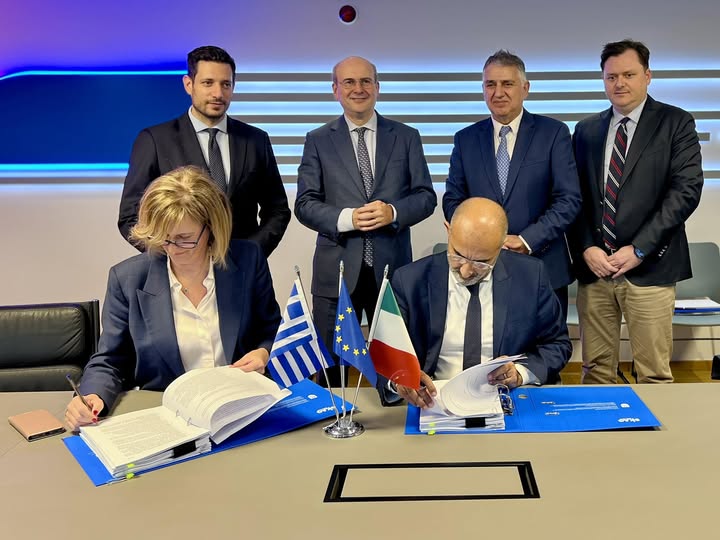 Κωστής Χατζηδάκης: Νέα αρχή στον ελληνικό σιδηρόδρομο με 23 σύγχρονα τρένα