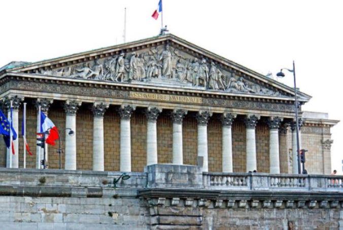 Γαλλία: Η Γερουσία μπλοκάρει τον «αναγκαστικό δανεισμό» των πλουσίων