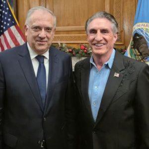 Τάκης Θεοδωρικάκος: Στρατηγική συνάντηση με Νταγκ Μπέργκαμ για επενδύσεις, ενέργεια και ναυπηγική