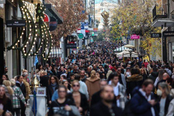 Athens Welcomes First Sunday of Holiday Shopping
