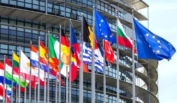 Ουκρανία: Πώς η Γαλλία μπλοκάρει την πρωτοβουλία του Μερτς