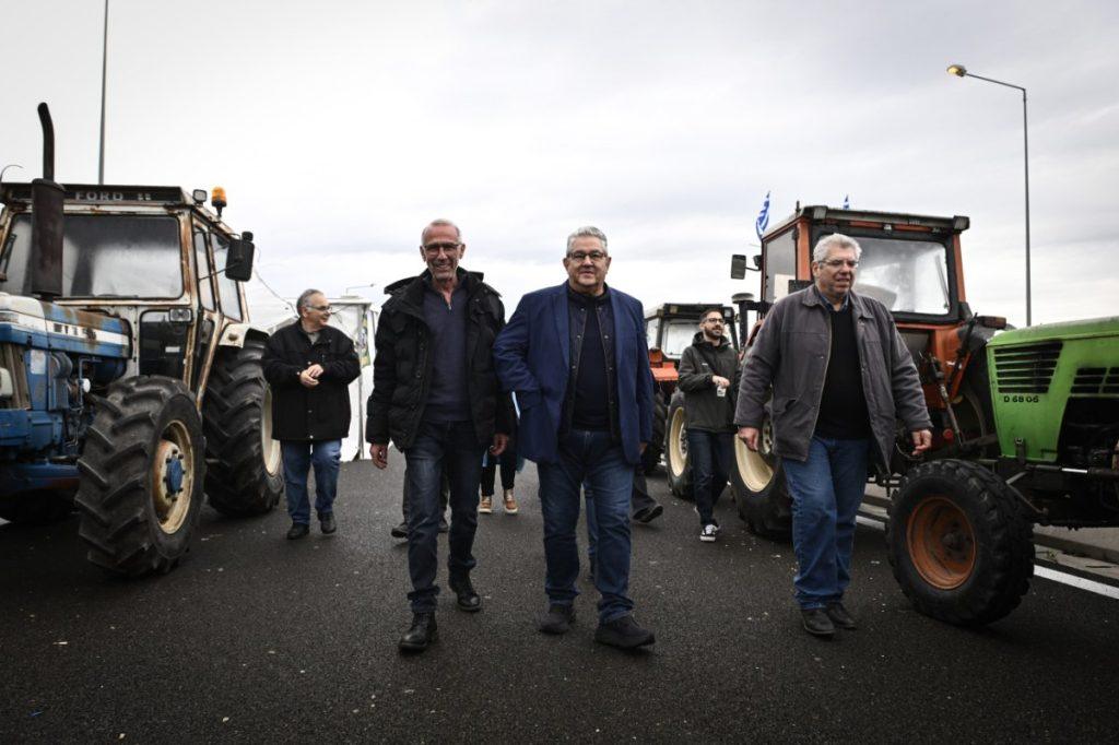 Κουτσούμπας: Επίσκεψη στα αγροτικά μπλόκα της Φθιώτιδας την Κυριακή