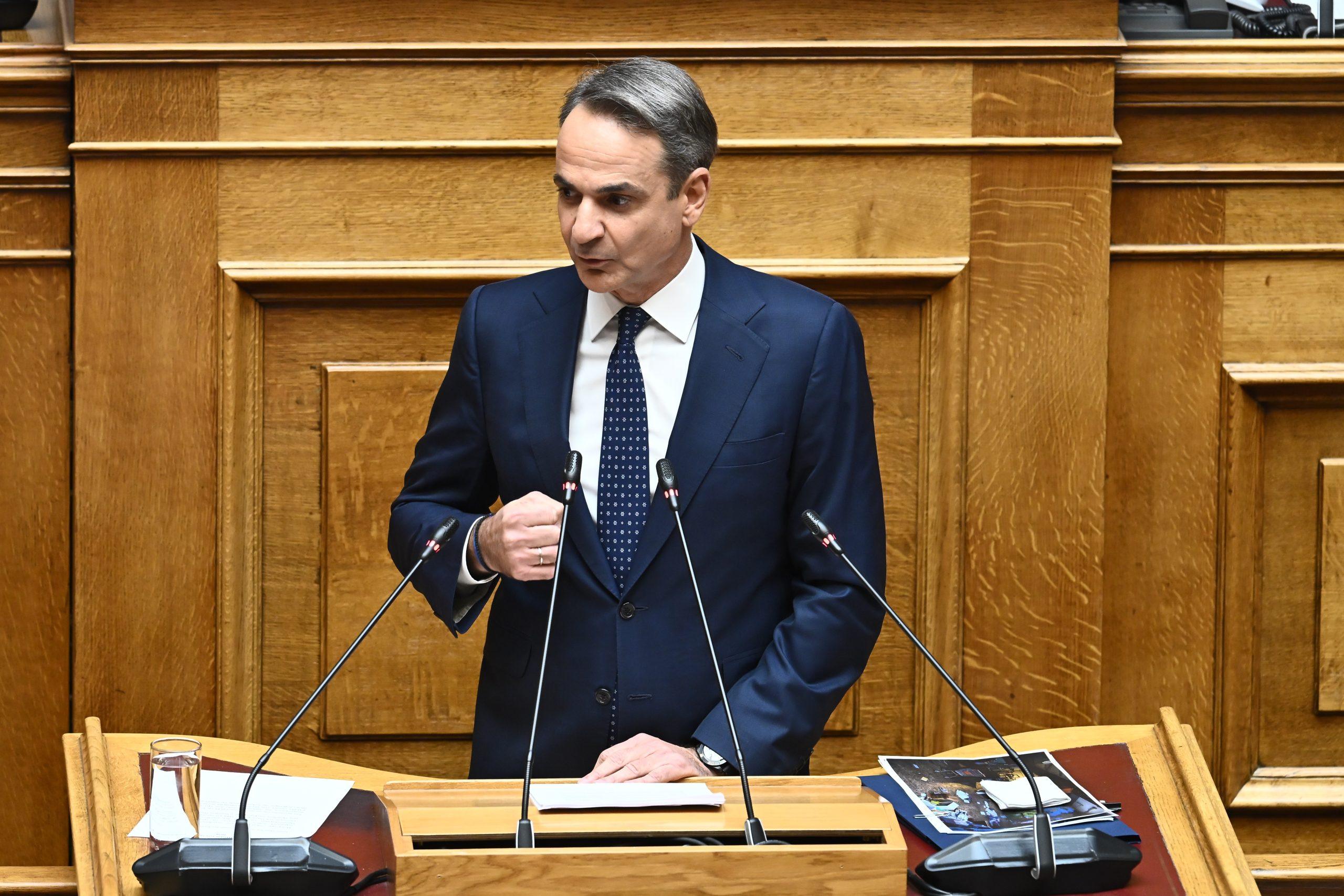 Μητσοτάκης: Απόπειρα φυγής από τον ΟΠΕΚΕΠΕ με μέτρα για το στεγαστικό