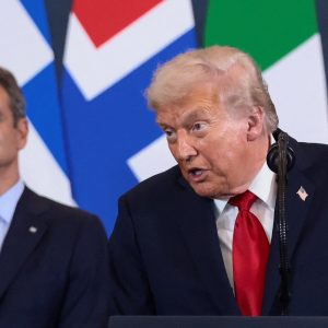 Τα «διπλωματικά» Χριστούγεννα του Μητσοτάκη