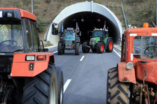 ΣΕΤΕ: Έκκληση για άμεσο άνοιγμα των εθνικών οδών