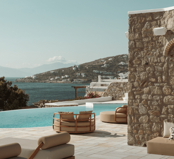 REMAX: Ποιοι ξένοι αγοράζουν ακίνητα στην Ελλάδα – Ποιες περιοχές προτιμούν