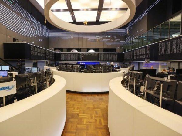 Ευρωπαϊκά χρηματιστήρια: Νευρικότητα στις αγορές, στο επίκεντρο η Γροιλανδία