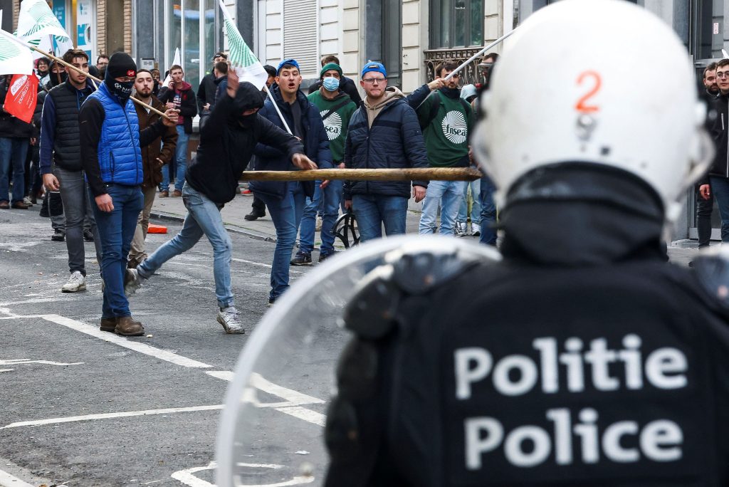 Μπλόκα σε Ελλάδα και… Βρυξέλλες