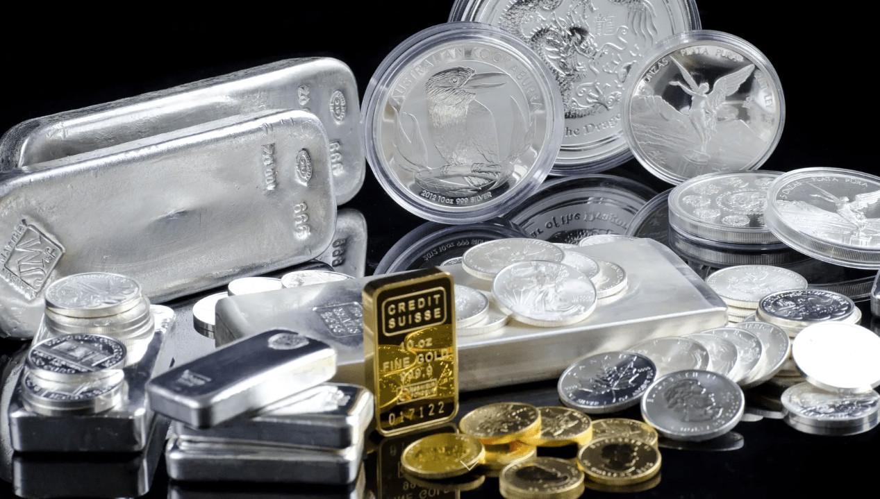 Ασήμι: «Κλέβει» τη λάμψη του χρυσού – Τι «μαρτυρούν» οι κινήσεις της JP Morgan