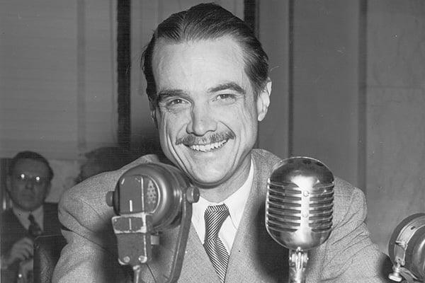 Χάουαρντ Χιουζ: Ο θρύλος του επιχειρείν που γεννήθηκε παραμονή Χριστουγέννων