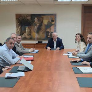 Θεοδωρικάκος : Συνάντηση με εκπροσώπους των φορέων οδικών μεταφορών