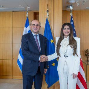 Συνάντηση Χατζηδάκη – K. Guilfoyle: Στο υψηλότερο επίπεδο οι σχέσεις Ελλάδας – ΗΠΑ