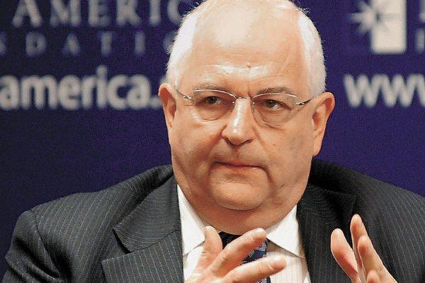 Μάρτιν Γουλφ (BIS): Καιρός να χτυπήσει συναγερμός για την παγκόσμια οικονομία