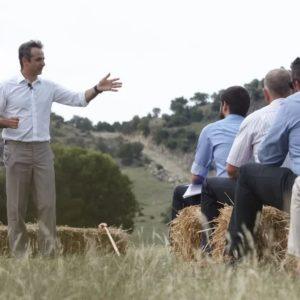 Οι αγρότες θέλουν λύση στα προβλήματά τους, όχι σέλφι με τον πρωθυπουργό
